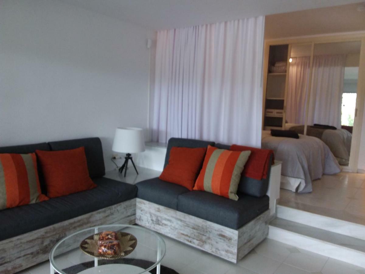Appartement Casa Robert Y Nergiz à Sitio de Calahonda Extérieur photo